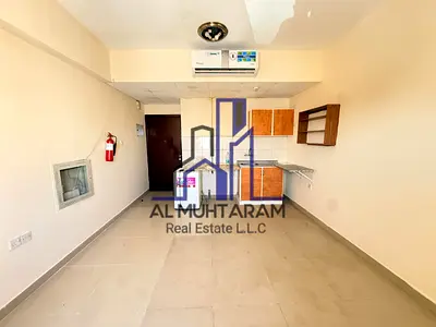 Spacious Studio For Family School Zone Ready To Move