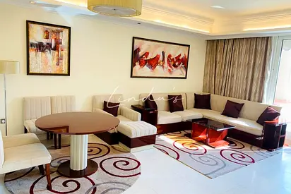 Palm Jumeirah |3 Bed + Maid | Un furnished| Vacant