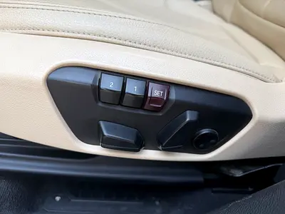 2017 BMW X1 — миниатюра 12