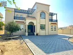 Master Bedroom / Huge Area / Garden / Corner Unit
