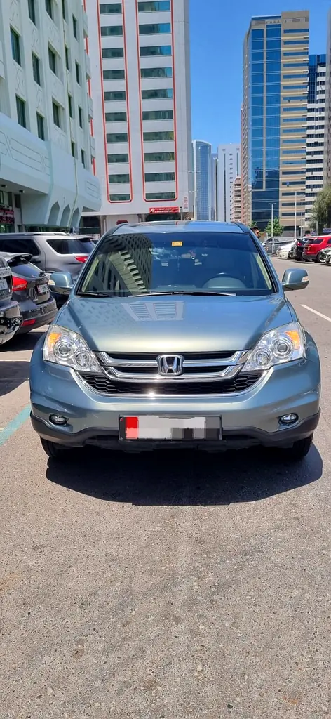 Honda CR-V 2011 — photo 1 of 8
