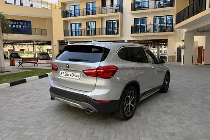 2017 BMW X1 — миниатюра 4