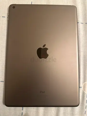Apple iPad (Space Gray) - Good Condition, Unlocked