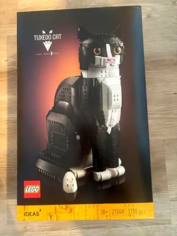 BARGAIN BRAND NEW LEGO 21349 IDEAS TUXEDO CAT
