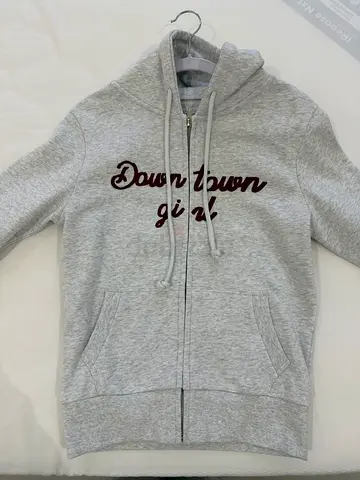 Subdued Downtown Girl Light Grey Zip-Up Hoodie with Front Pockets Size Small