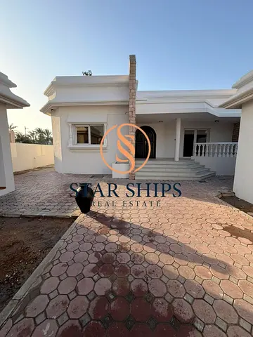 Fully Renovated 4BR Villa | Elegant Finishes | Prime Location in Jumeirah 3
