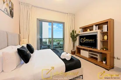 Luxury Studio in Dubai Hills | Pool, Gym & Parking | by Deleguest