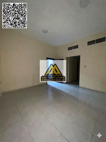 مساحة كبيرة جدا | طابق ارضي | موقع مميز بالقرب من جميع الخدمات | سهل المخرج للشارقة ودبي