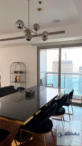 مفروش بالكامل | إطلالات بانورامية على النخيل | سكن فاخر على المرسى