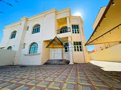 4 Br Separate Entrance Villa With Private Yard