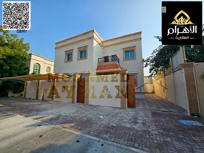 للبيع فيلا فاخره تشطيب مودرن مساحة 4000 قدم بسعر شامل الكهرباء و الماء و المكييفات
