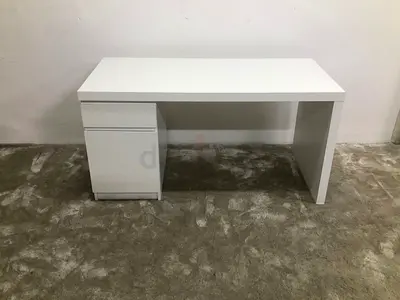 IKEA MALM White study Desk