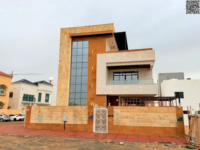 Opportunity to own a corner villa on the main road, in front of all services, with a swimming pool and rooftop terrace, and including electricity and