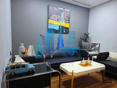 Vacant, luxurious office with furniture for sale, prime parking in P1 for Sale