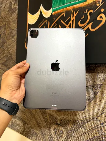 Apple iPad Pro 11-Inch 2nd Gen 128GB Wifi+ Cellular Space grey with Face-time.