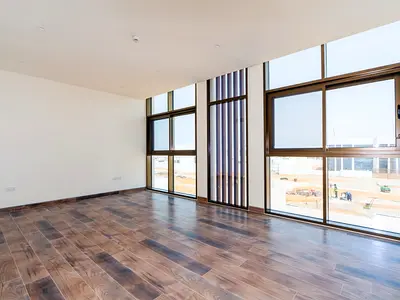 Corner Waterfront Villa | Large Plot | High ROI