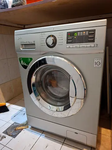 Lg washing machine 8kg washer 4 kg dryer same like new condition