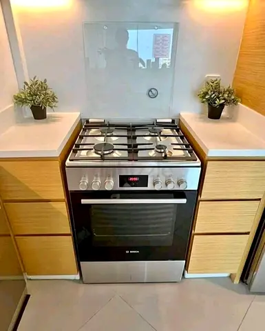 BOSCH Latest Model 2in1 TOP Gass Oven Electric Cooking Range 60x60 cm -good condition
