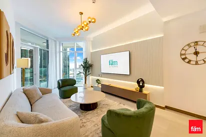 Modern Waterfront Living In Prime City Location