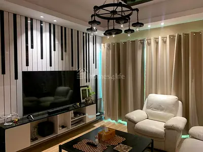 UPGRADED | FULLY FURNISHED | CHILLER FREE