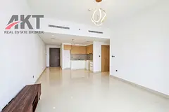 SPACIOUS 2 BR/VACANT AND READY TO MOVE IN