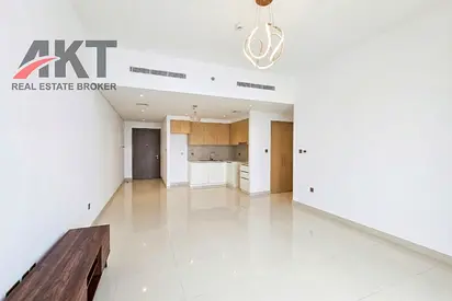 SPACIOUS 2 BR/VACANT AND READY TO MOVE IN