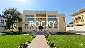 4 BHK Villa in Al Safa 1 | Ideal for Commercial &amp; Residential Use | Prime Location