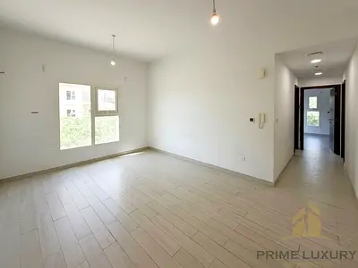 Corner Unit-Vacant-Unfurnished-Motivated Seller