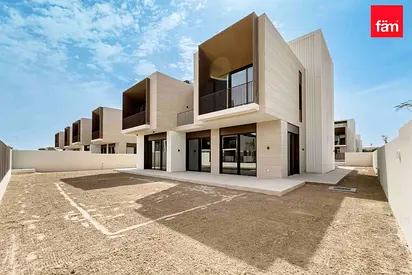 Dubai Hills Expert | Branded by ElieSaab | Corner