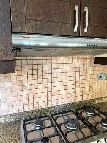 Kitchen built in hood