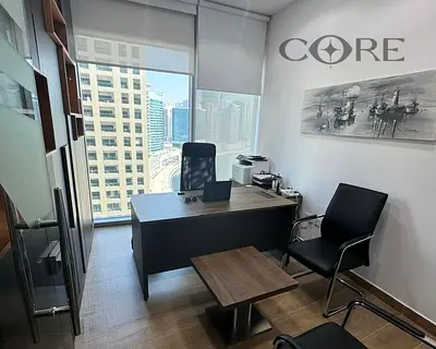 مكتب مفروش | ذا باينري | إطلالات على القناة والأفق