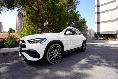 Mercedes GLA200 2022