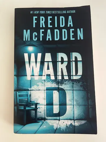 Ward D by Freida McFadden (Paperback)