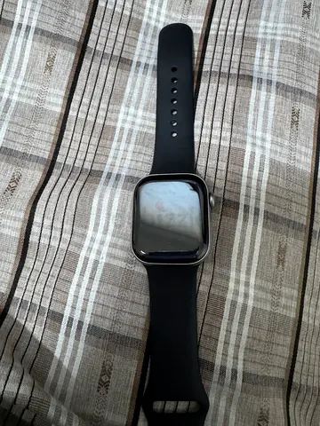 Apple Watch Series 11 42 MM with AppleCare + it used just for three weeks in apple price 1900