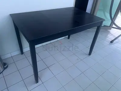 Table ikea