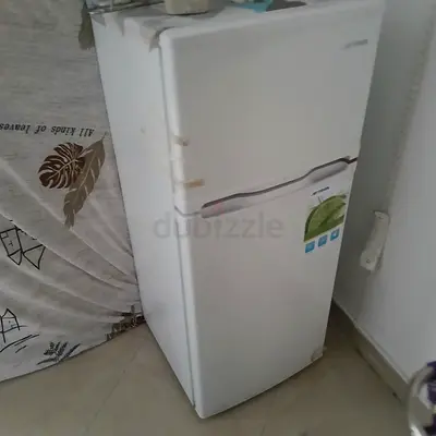 FRIDGE white colour