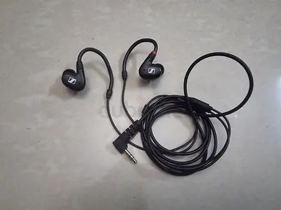 Sennheiser IE 100 PRO Dynamic In-Ear Monitoring Headphones, Black
