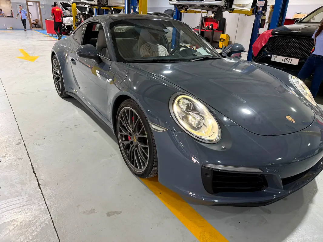 Porsche 911 2017 — photo 1 of 10