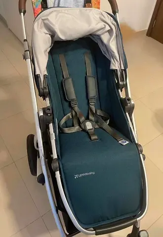 Uppababy Vista V3 Stroller - Excellent Condition