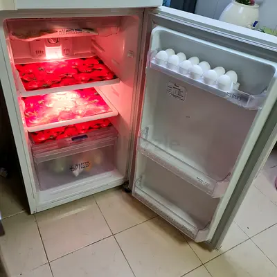 Fridge for Sale - Shabia 11, Abu Dhabi