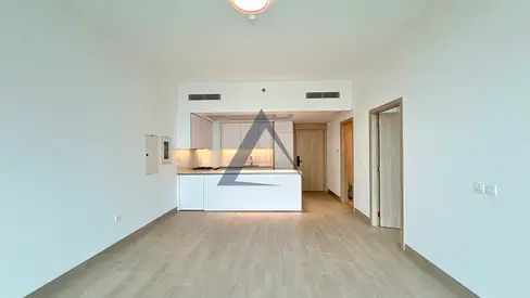 Kitchen Appliances | Bright Unit |Ready to Move In