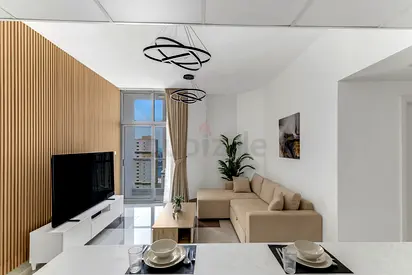 Bedspace with attached washroom | Canal Skyline Views | Near DMCC Metro