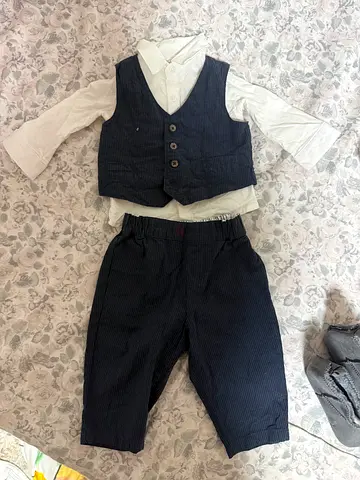Childrens 3-piece formal suit set (shirt, vest, trousers) - size 3-6 month