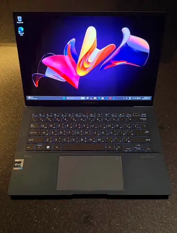 ASUS Zenbook 14 OLED UX3402Z