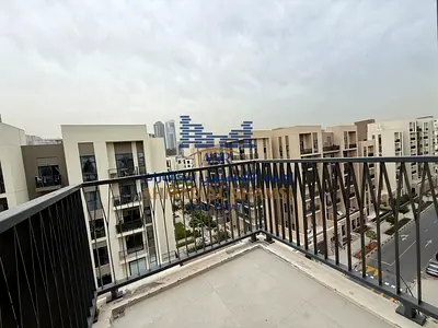 Luxurious 3BHK+Maids | Fully Furnished | 2 Parkings | Beachfront