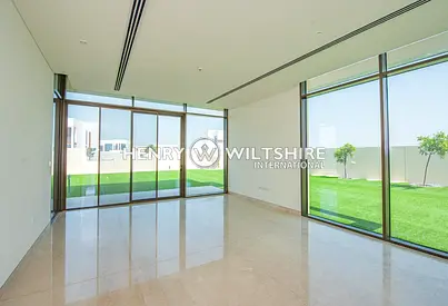 Exquisite family villa | Private garden and pool
