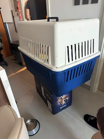 Dog crate