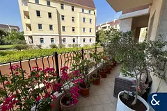 Vacant Three Bedroom Corner Unit | Vacant
