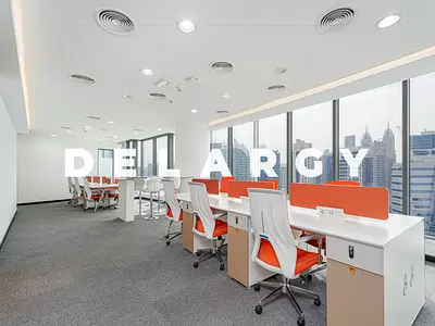Vacant| Rare Size | 2 Parking | Furnished