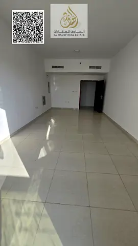 شقه ثلاث غرف وصاله مع استور ايجار سنوى بعجمان